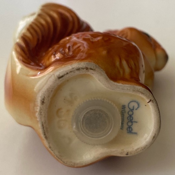 Vintage Goebel W. Germany Squirrel Salt/Pepper Shaker - Picture 11 of 11